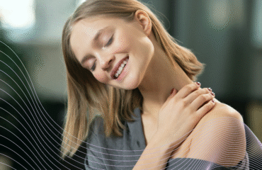 How to Plop Hair for Bouncy, Beautiful Curls